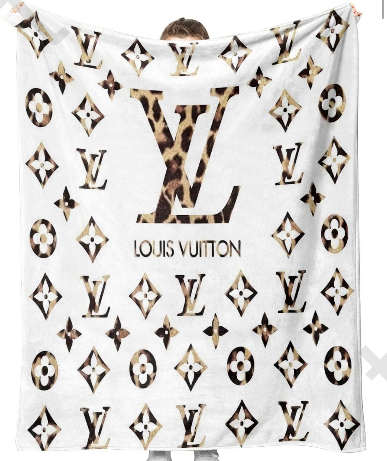 60in x 80in Luxury Leopard Blanket