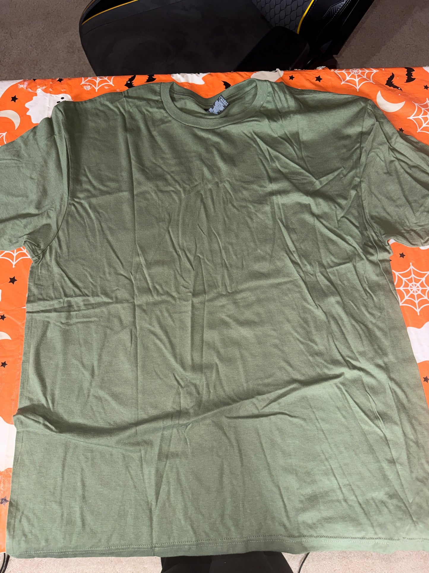 X-LARGE Gildan Softstyle Army Green T-shirt - ADD DESIGN