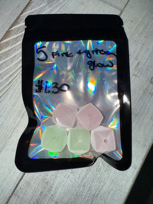 5pcs Pink and Green Glow Beads